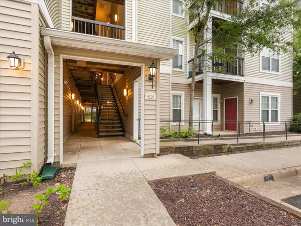 Centreville, VA 20120,5126-A BRITTNEY ELYSE CIR #A