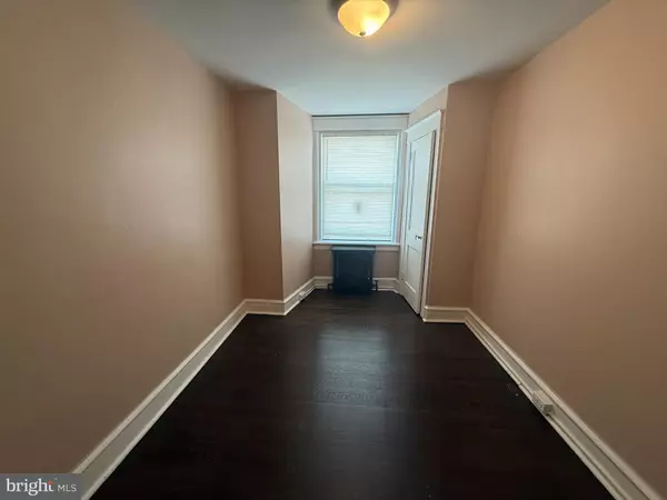 Philadelphia, PA 19135,6144 VANDIKE ST