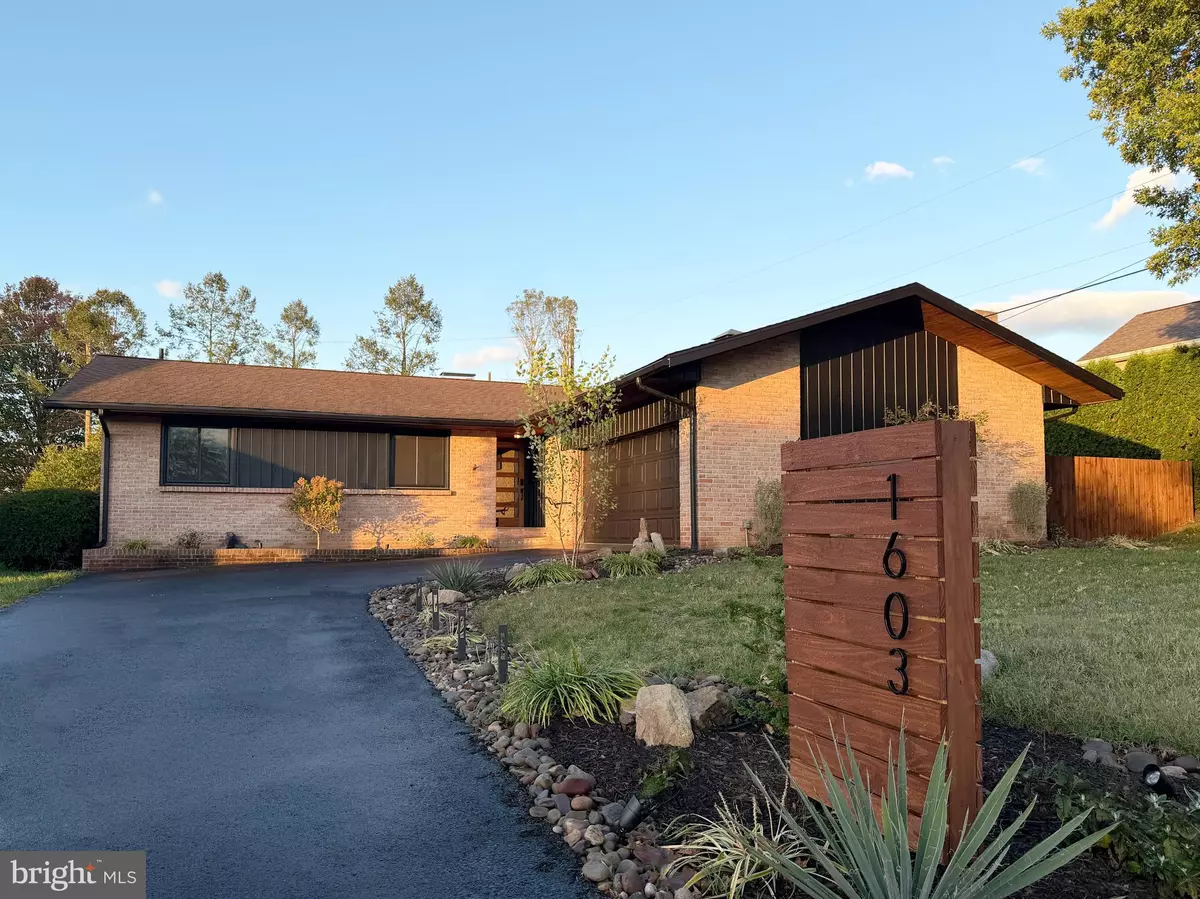 Reading, PA 19609,1603 DOGWOOD DR