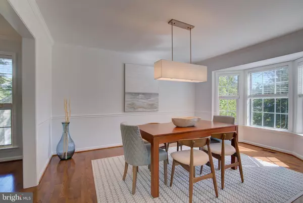 Herndon, VA 20170,12203 MEADOWSTREAM CT