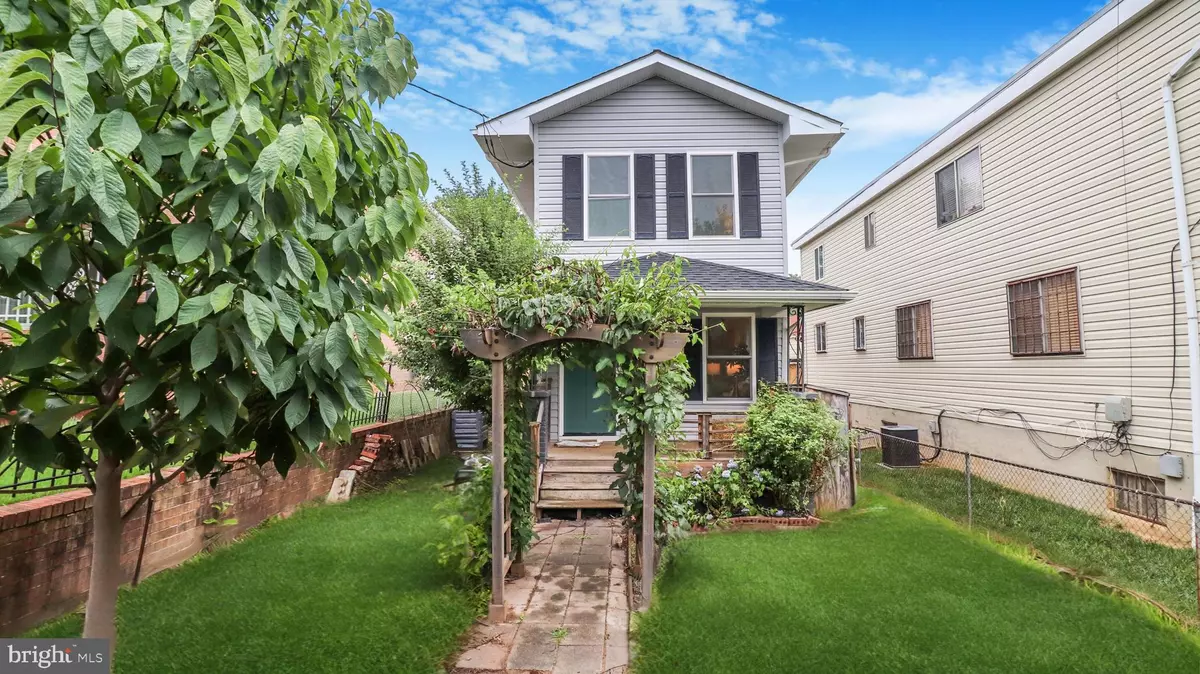 Washington, DC 20019,5220 BLAINE ST NE