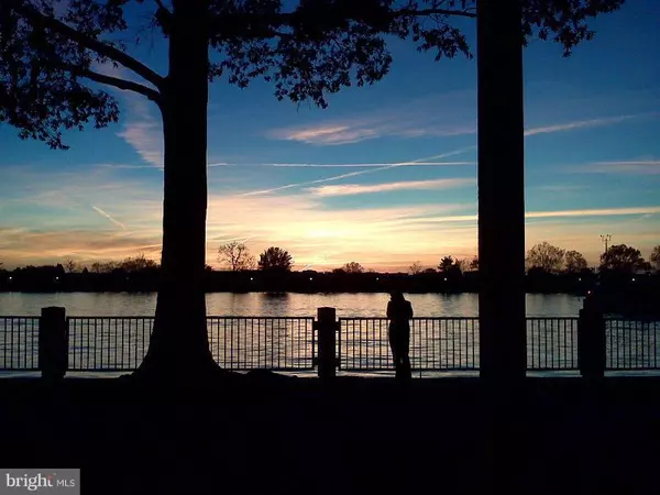 1425 4TH ST SW #M3, Washington, DC 20024