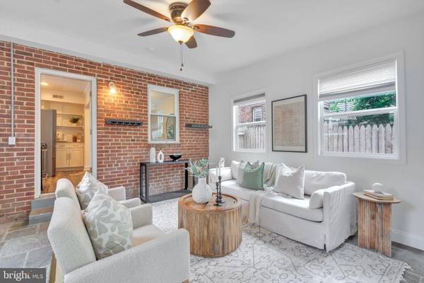 Washington, DC 20018,2842 30TH ST NE