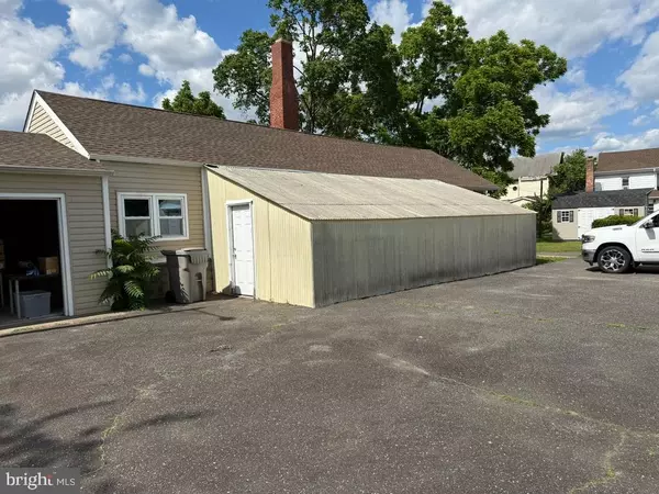 Paulsboro, NJ 08066,1530 S DELAWARE ST