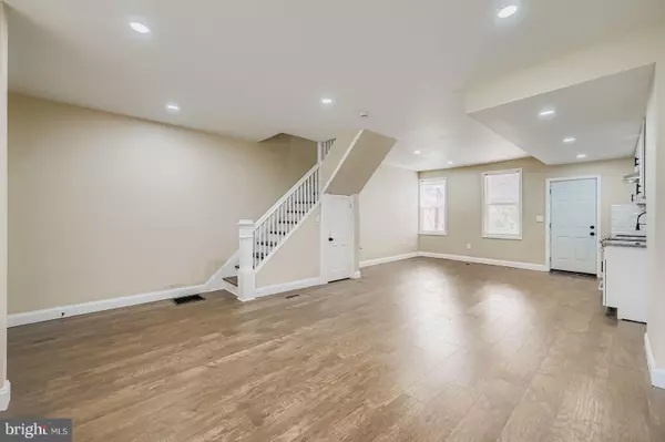 Baltimore, MD 21218,2621 ROBB ST