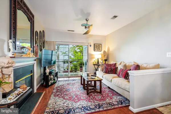 Fairfax, VA 22030,4129 FOUNTAINSIDE LN #202