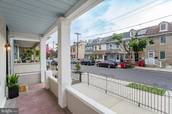 Bristol, PA 19007,327 WOOD ST