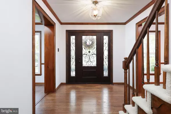 Lawrenceville, NJ 08648,16 HAMILTON CT