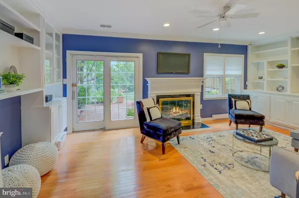 Alexandria, VA 22311,5000 HERITAGE LN