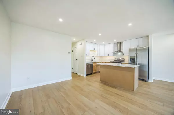 Philadelphia, PA 19154,4221 CHALFONT PL