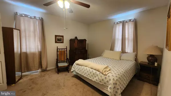 Dundalk, MD 21222,8325 BEAR CREEK DR