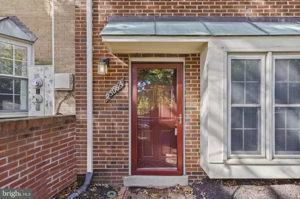 Arlington, VA 22201,2506A FAIRFAX DR