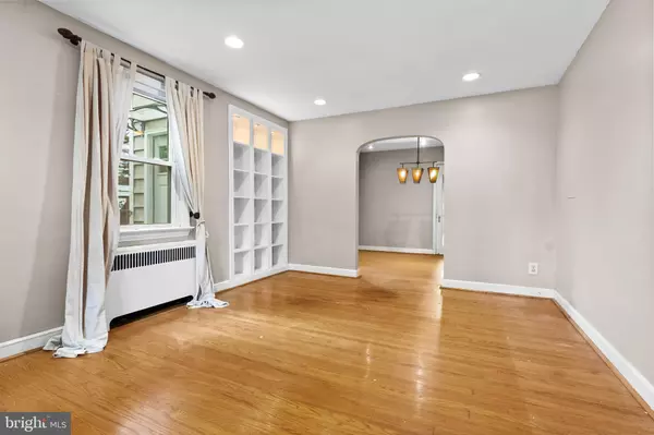 Cherry Hill, NJ 08002,406 JEFFERSON AVE