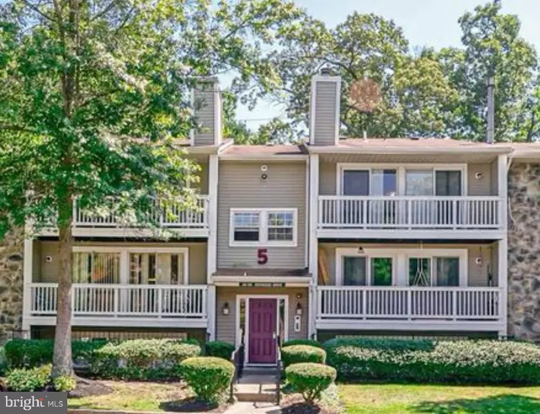55 KENWOOD DR, Sicklerville, NJ 08081