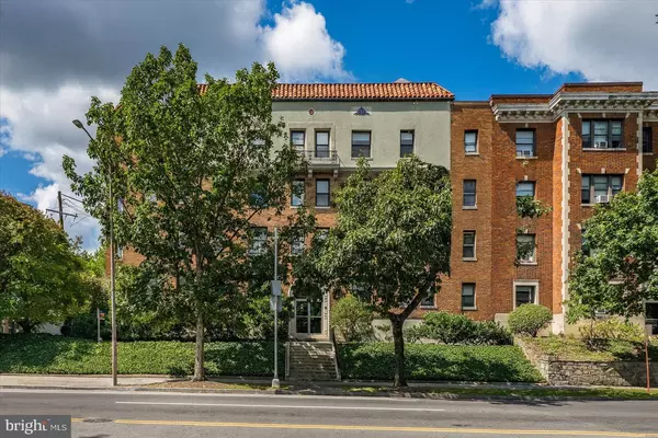 Washington, DC 20008,3600 CONNECTICUT AVE NW #307