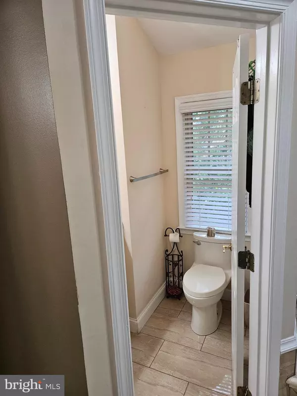 Laurel, MD 20708,9204 OREGOLD CT