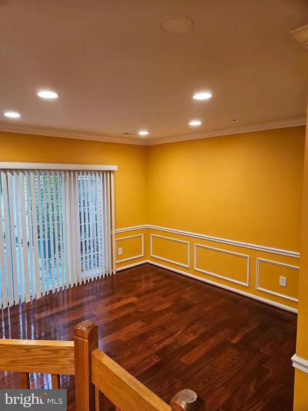 Laurel, MD 20708,9204 OREGOLD CT