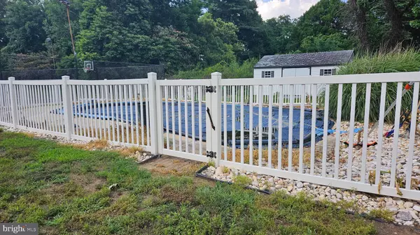Mount Holly, NJ 08060,204 DALE RD