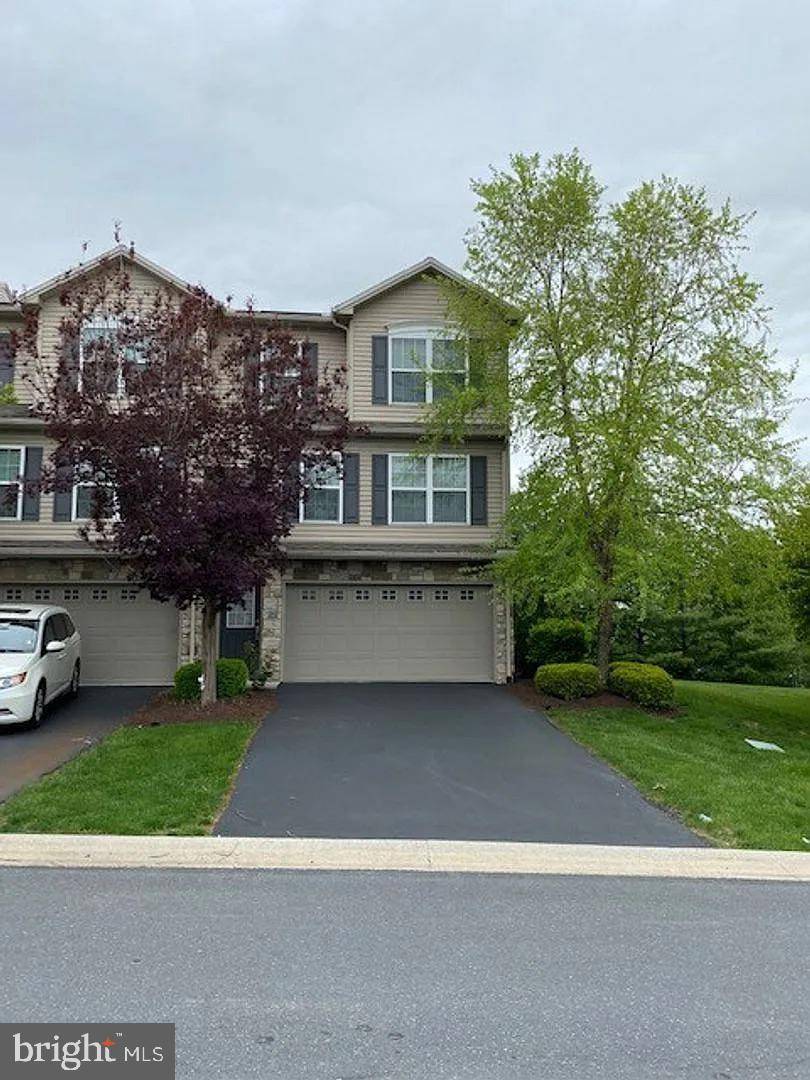 Mechanicsburg, PA 17050,448 WATERLEAF CT