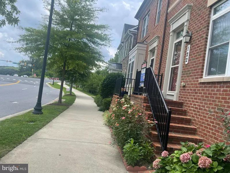 122 PARKVIEW, Gaithersburg, MD 20878