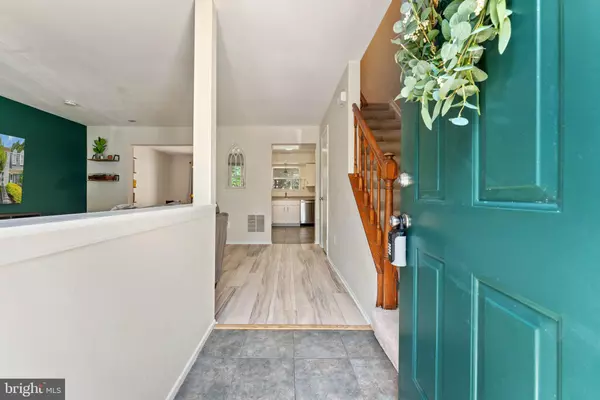 Lorton, VA 22079,7656 STANA CT