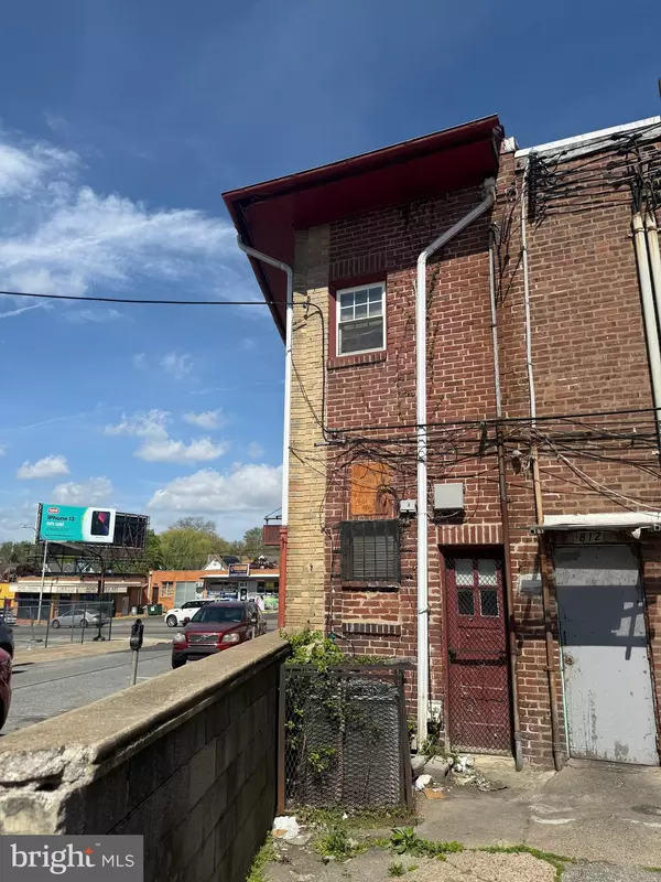 Upper Darby, PA 19082,814 GARRETT RD