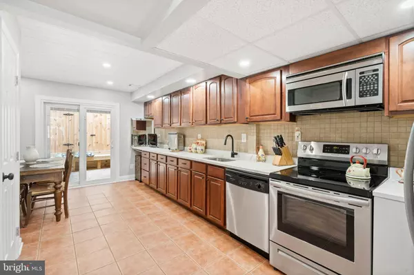 Brookhaven, PA 19015,82 PARK VALLEI LN