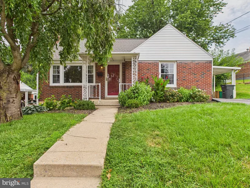 142 CEDAR ST, Ephrata, PA 17522