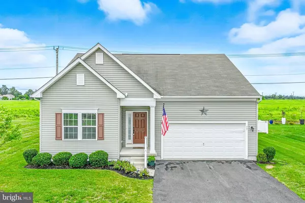 77 CLIMBING VINE AVE, Smyrna, DE 19977