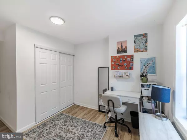 Philadelphia, PA 19123,934 NEW MARKET ST