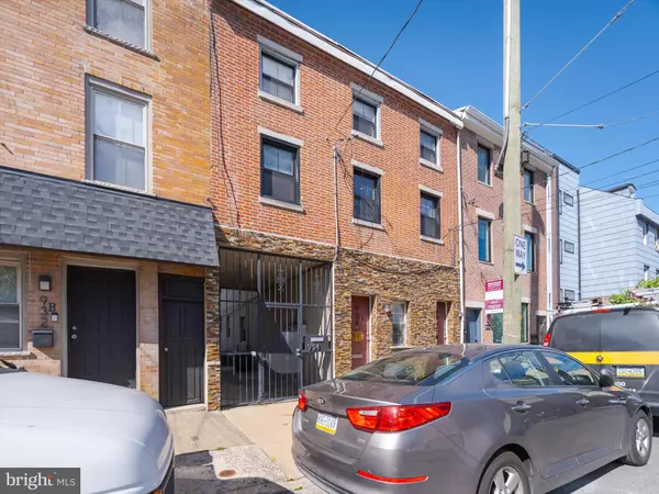 Philadelphia, PA 19123,934 NEW MARKET ST