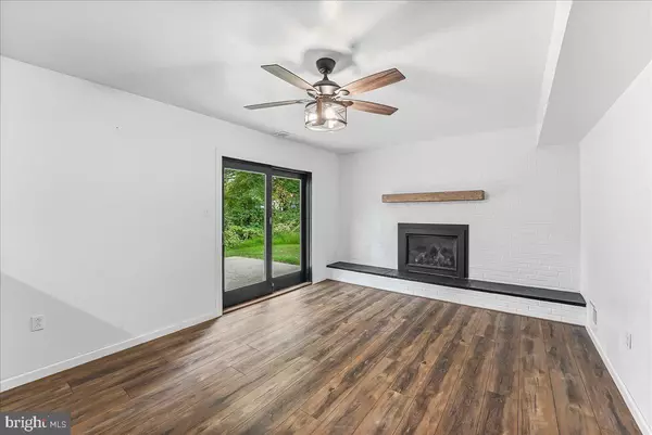 Hockessin, DE 19707,200 POND DR