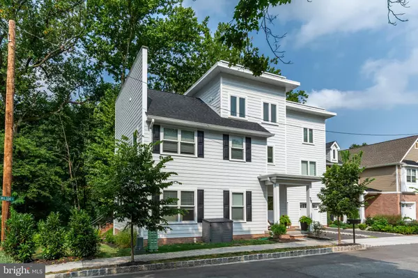 Lambertville, NJ 08530,79 WILSON ST