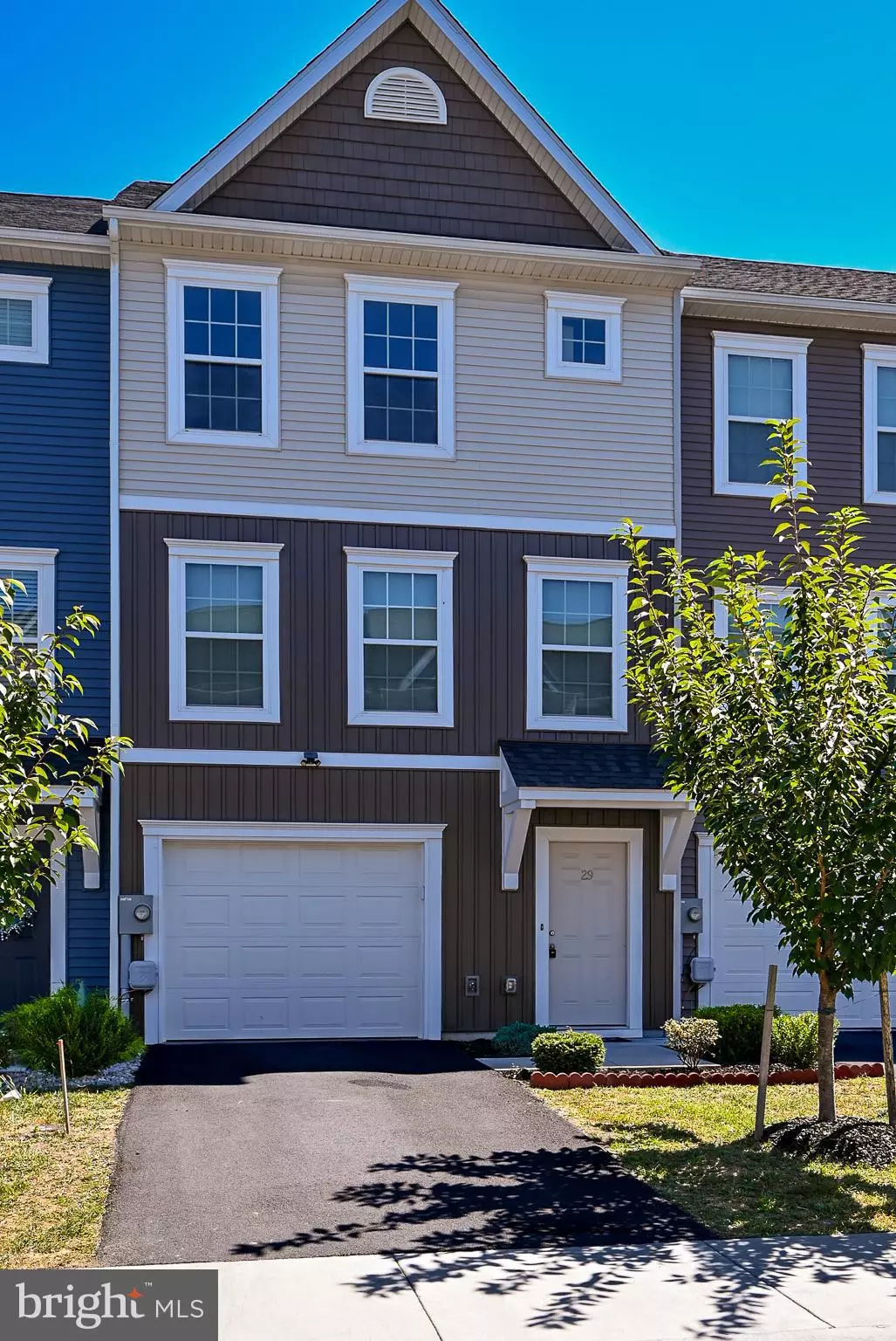 Martinsburg, WV 25404,29 STARTING GATE PL