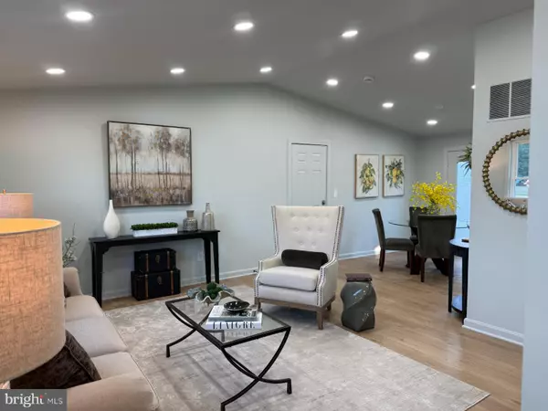 4426 CUB RUN RD, Chantilly, VA 20151