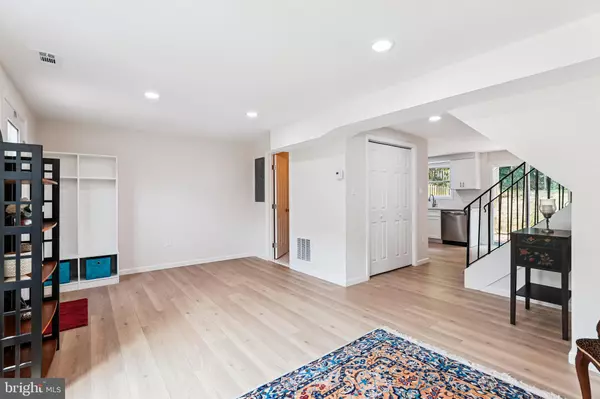 Jessup, MD 20794,8114 SHEFFIELD CT