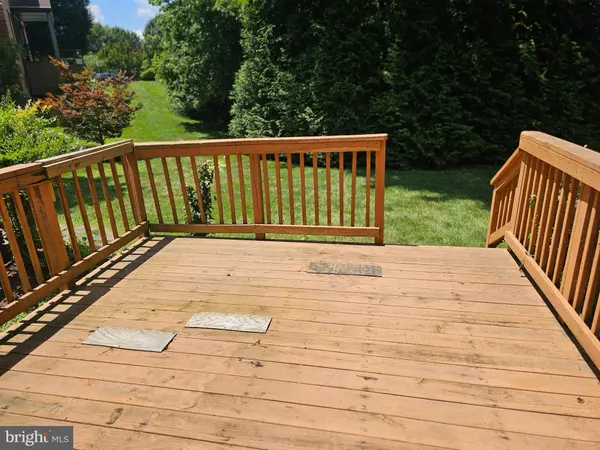 Cockeysville, MD 21030,40 WHITE PINE CT