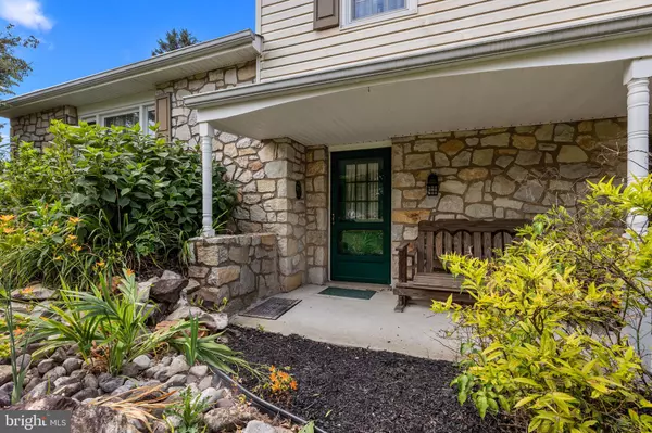 Holland, PA 18966,404 LOWER HOLLAND RD
