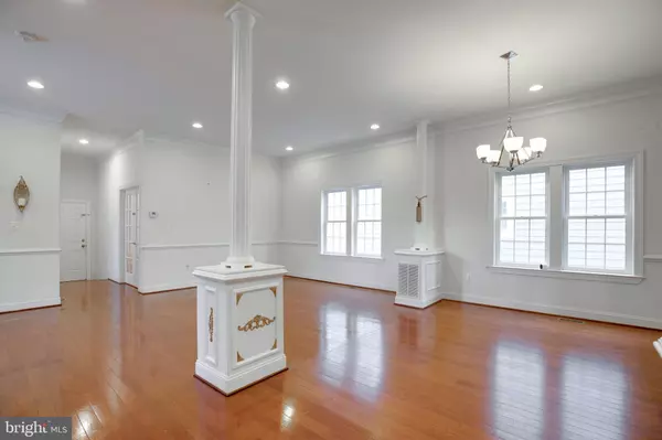 Fairfax, VA 22030,3954 WALNUT ST