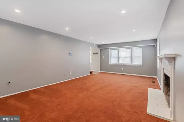 Willingboro, NJ 08046,90 TORRINGTON LN