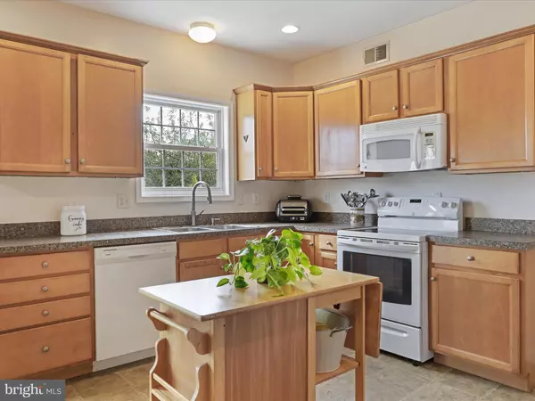 Falling Waters, WV 25419,50 BERKSHIRE DR