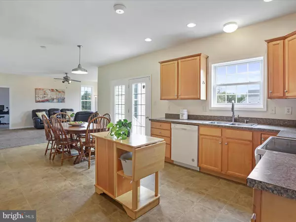 Falling Waters, WV 25419,50 BERKSHIRE DR