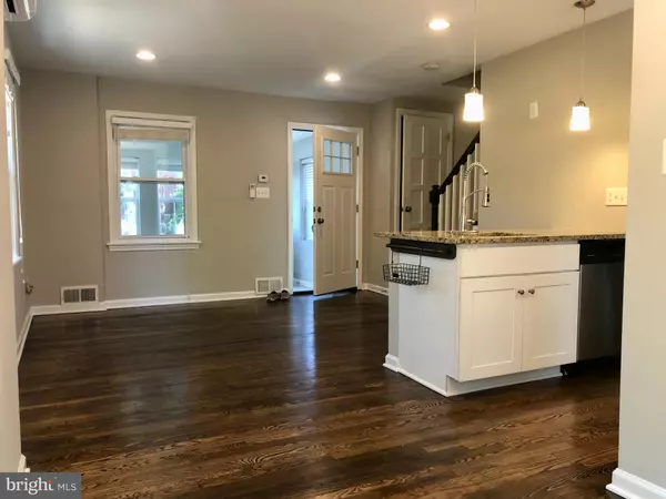 Alexandria, VA 22303,5929 EDGEHILL CT