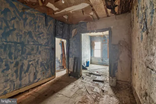 Philadelphia, PA 19146,2624 OAKFORD ST
