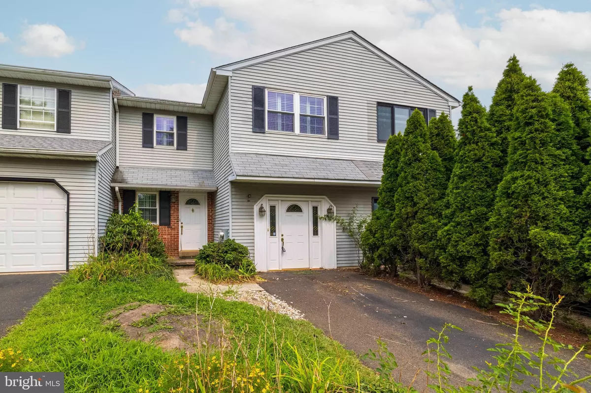 North Wales, PA 19454,225 ORCHARD DR