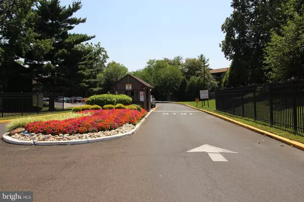 Philadelphia, PA 19114,5009 S CONVENT LN #145 (E)