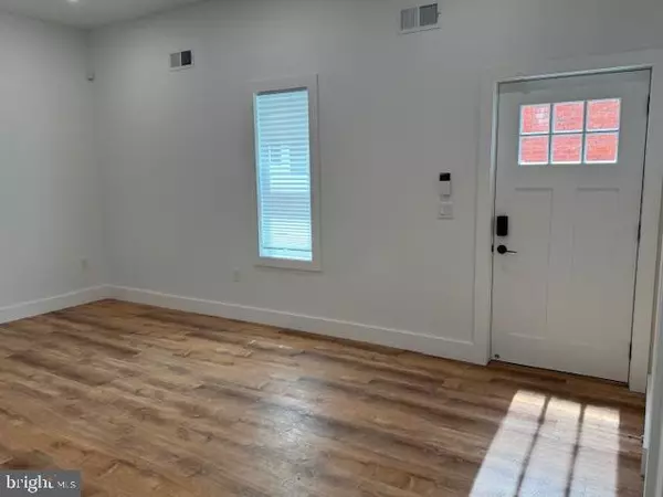 Philadelphia, PA 19144,442 W QUEEN LN #1