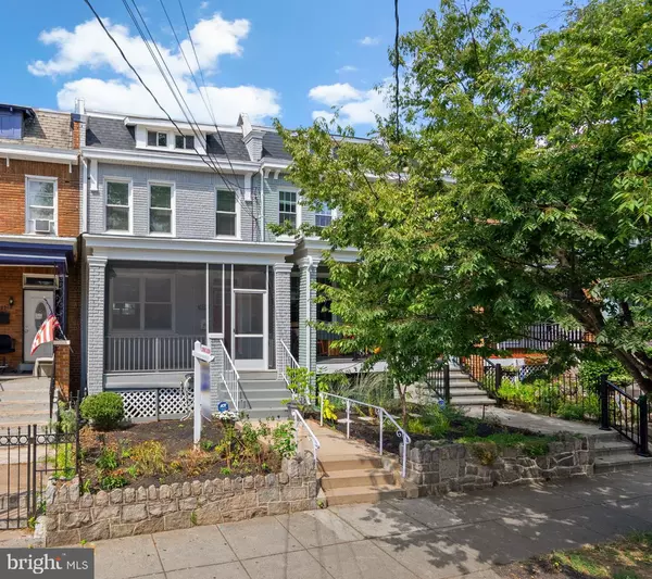 Washington, DC 20011,925 DECATUR ST NW