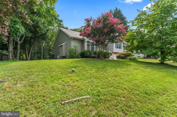 Fredericksburg, VA 22405,8 FALLING WATER CT