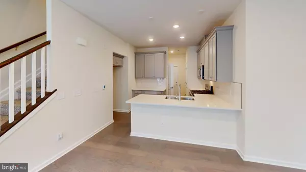 Princeton Junction, NJ 08550,714 PARKER BLVD